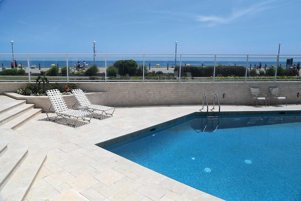 Surfbreak Virginia Beach Oceanfront, Ascend Hotel Collection Exterior photo